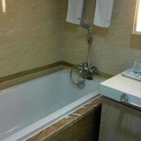 Yijing Hotel Apartment Chongqing Exterior photo