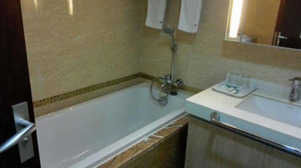 Yijing Hotel Apartment Chongqing Exterior photo